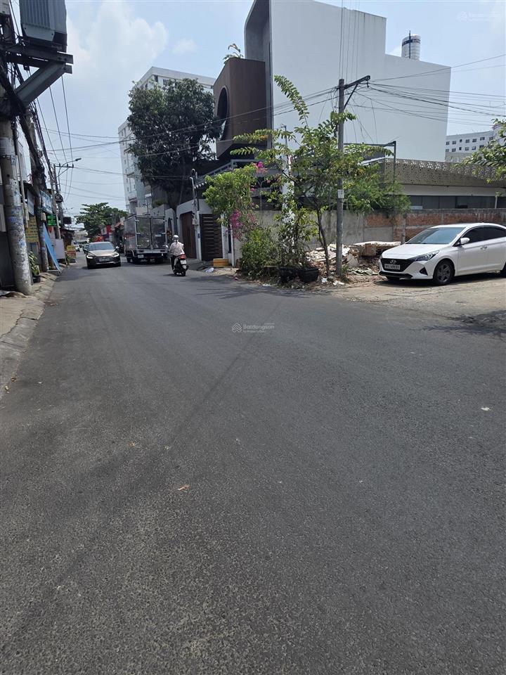 Chính chủ gửi bán lô đất góc 2 mt đường 12 trường thọ diện tích 7m x 15m hàng hiếm