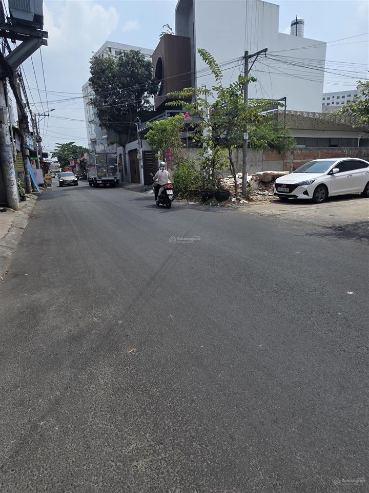 Chính chủ gửi bán lô đất góc 2 mt đường 12 trường thọ diện tích 7m x 15m hàng hiếm