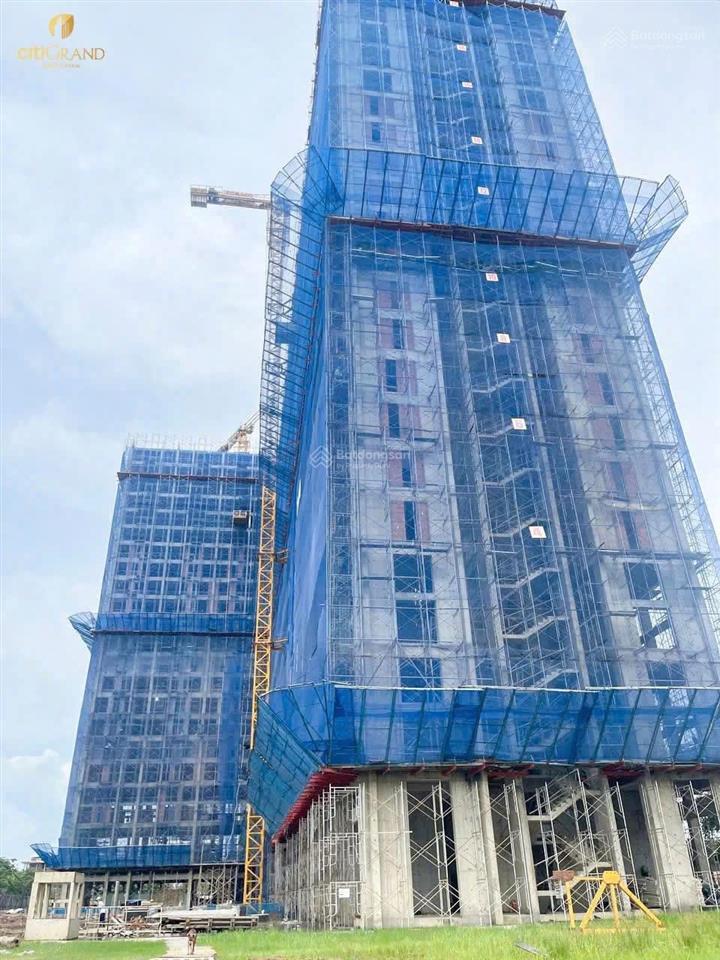 Cần bán gấp căn hộ citi grand hướng đông bắc view công viên, giá 3,1 tỷ.  0901 603 ***