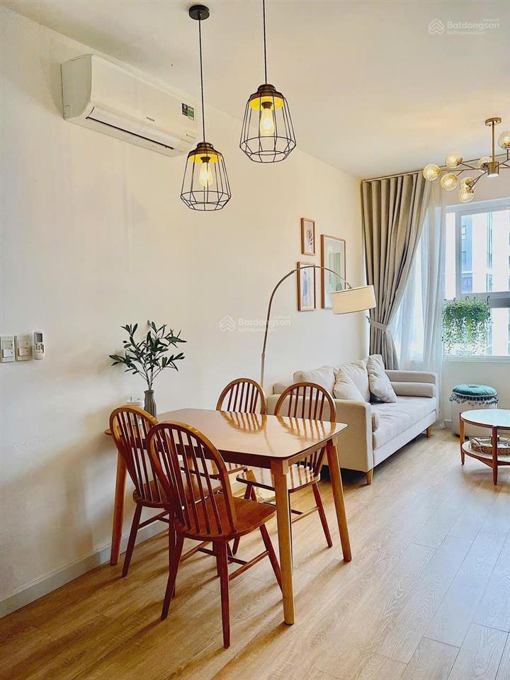 Cần bán căn hộ citi soho tầng cao full nội thất, thoáng mát, giá 2,9 tỷ