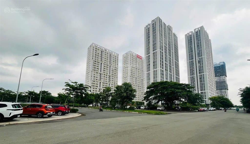 Cần bán căn góc citiesto hướng đn thoáng mát.  0901 603 ***