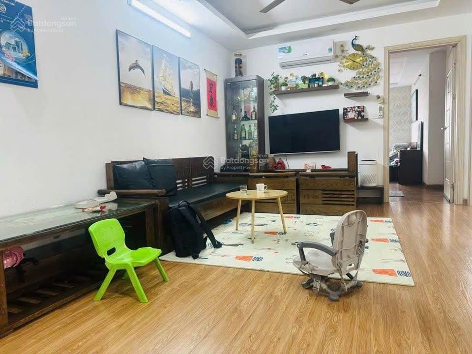 Cần bán nhanh căn 3 phòng ngủ ruby3 phúc lợi, long biên. căn góc 70m2 .giá 4.3 tỷ