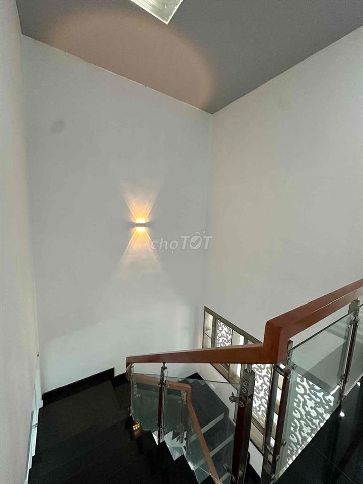 3 Căn Nhà Phố 2 mặt tiền Nguyễn Cửu Phú , DT 4x19 , SHR .