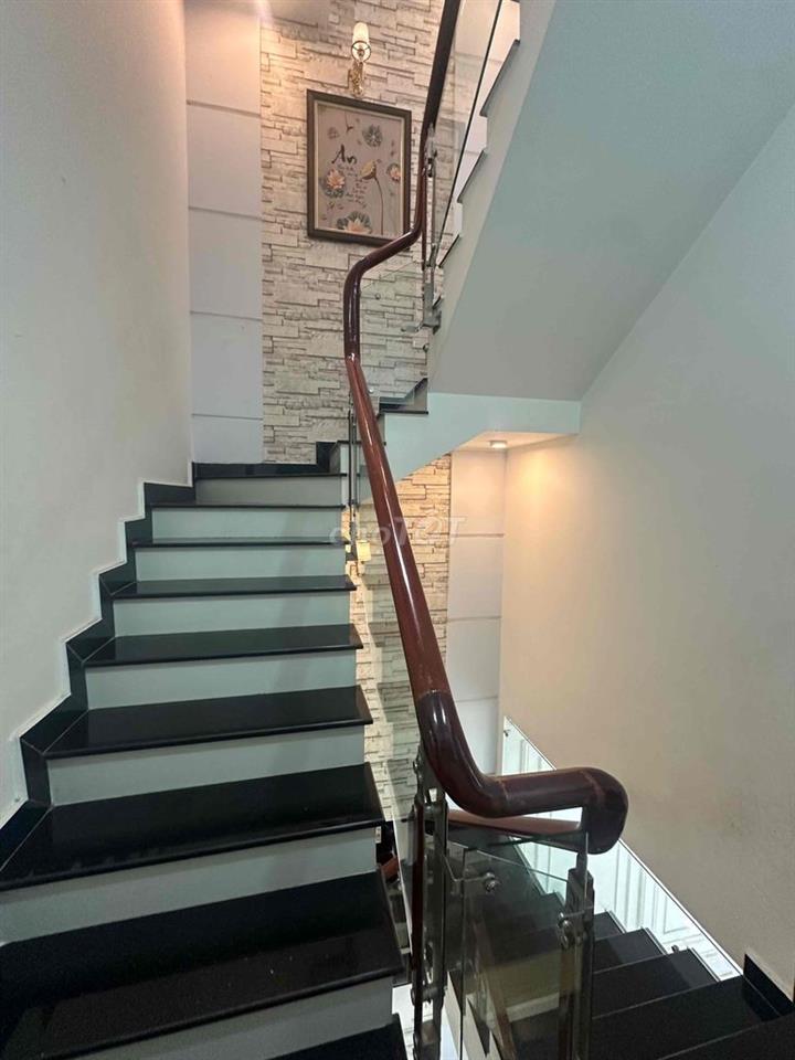 KDC Luxhome An Dương Vương , DT 4x14 , 5PN ,5WC , SHR , Khu Compou