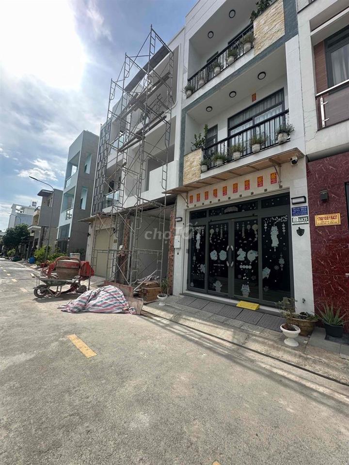 Bán Đất Thổ Cư 1768 Tỉnh Lộ 10 , Dt 4x14 , SHR , NH hổ trợ 70%.