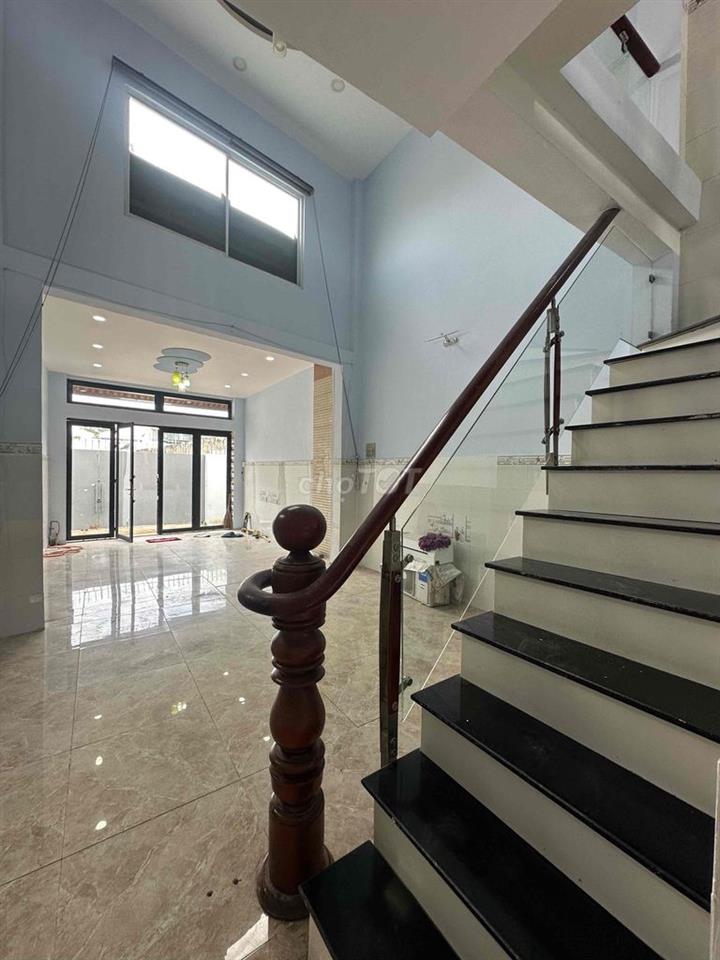 Nhà phố Hương Lộ 2 , DT 4x13 , Tk 1 trệt 2 Lầu , 3PN , SHR giá tốt