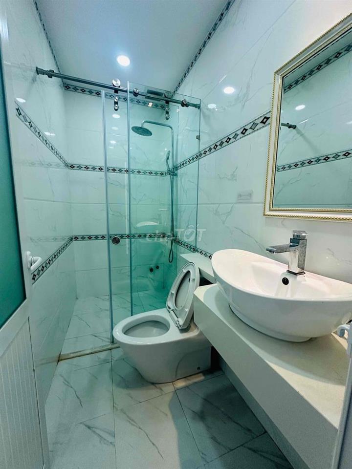 Nhà phố cao cấp Luxhome An Dương Vương , View Công Viên ,DT 220m2 ,SHR
