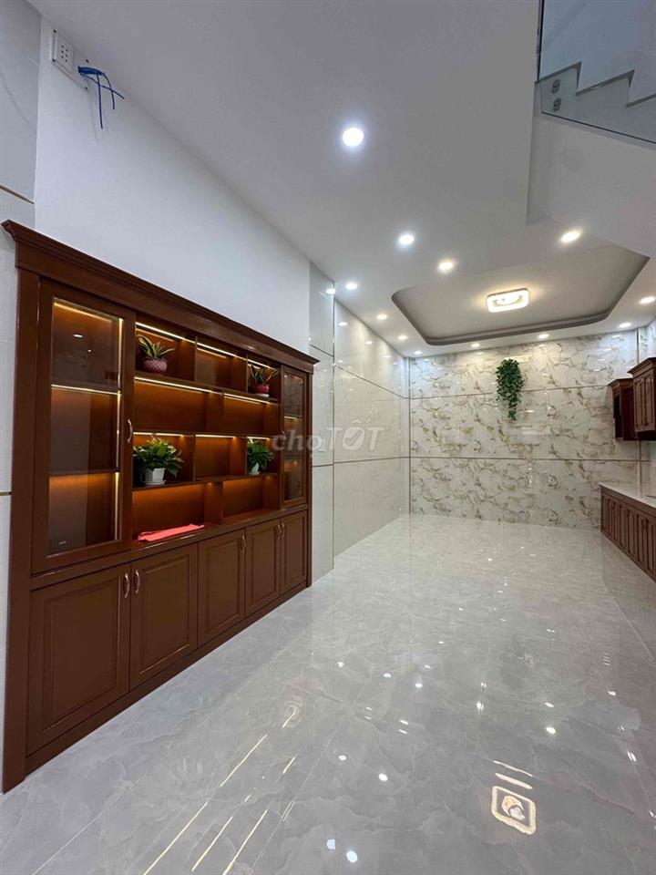 NHÀ PHỐ HIỆN ĐẠI AN DƯƠNG VƯƠNG , 4PN ,5 WC ,SHR ,Ở NGAY