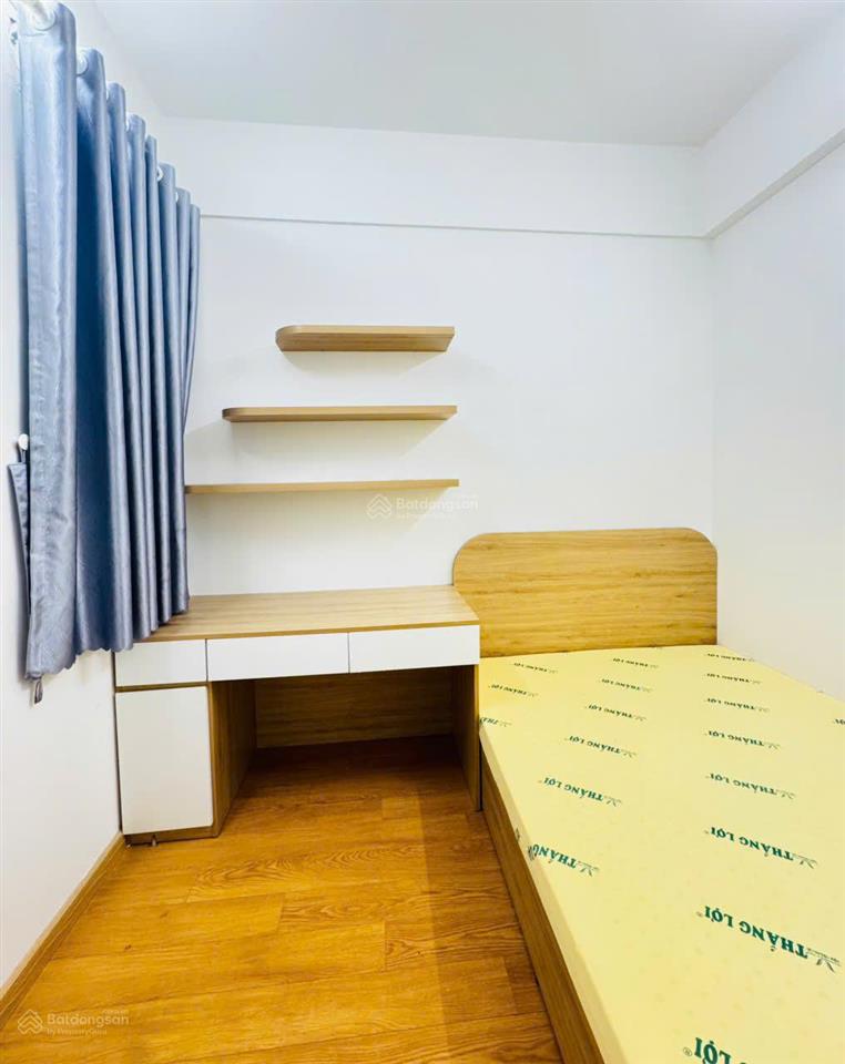 Cho thuê căn hộ cao cấp 2pn 2wc osimi phú mỹ  tầng cao view cảng  nội thất mới, dọn vào ở ngay