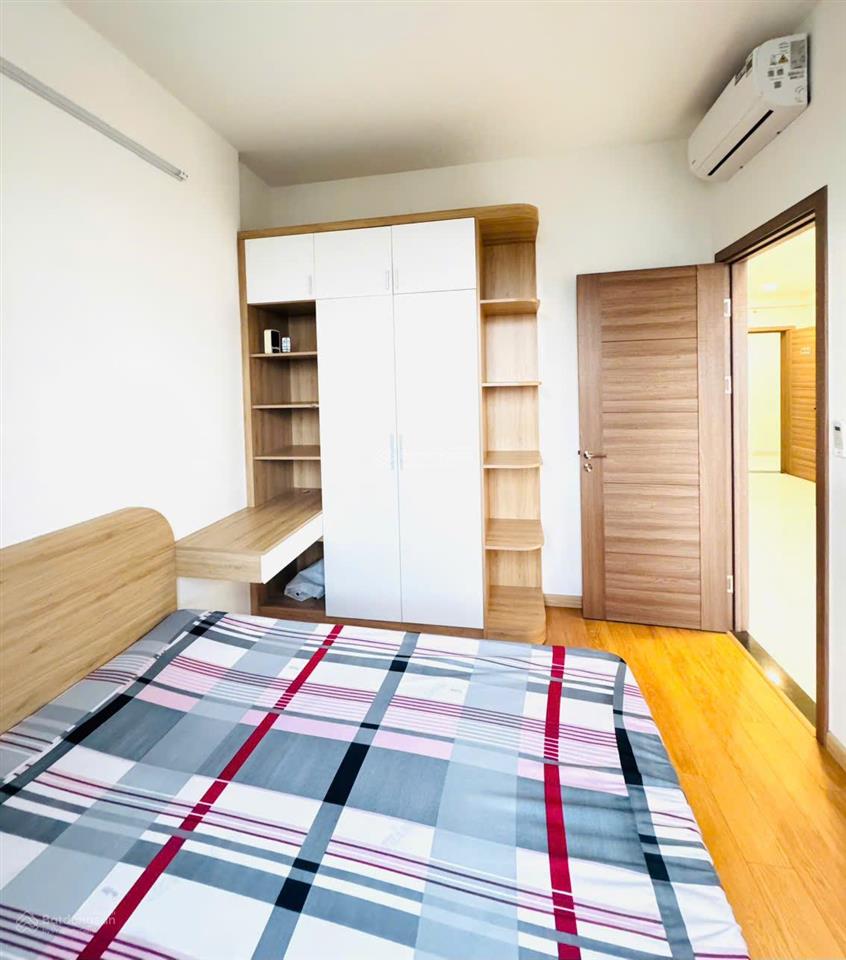 Cho thuê căn hộ cao cấp 2pn 2wc osimi phú mỹ  tầng cao view cảng  nội thất mới, dọn vào ở ngay