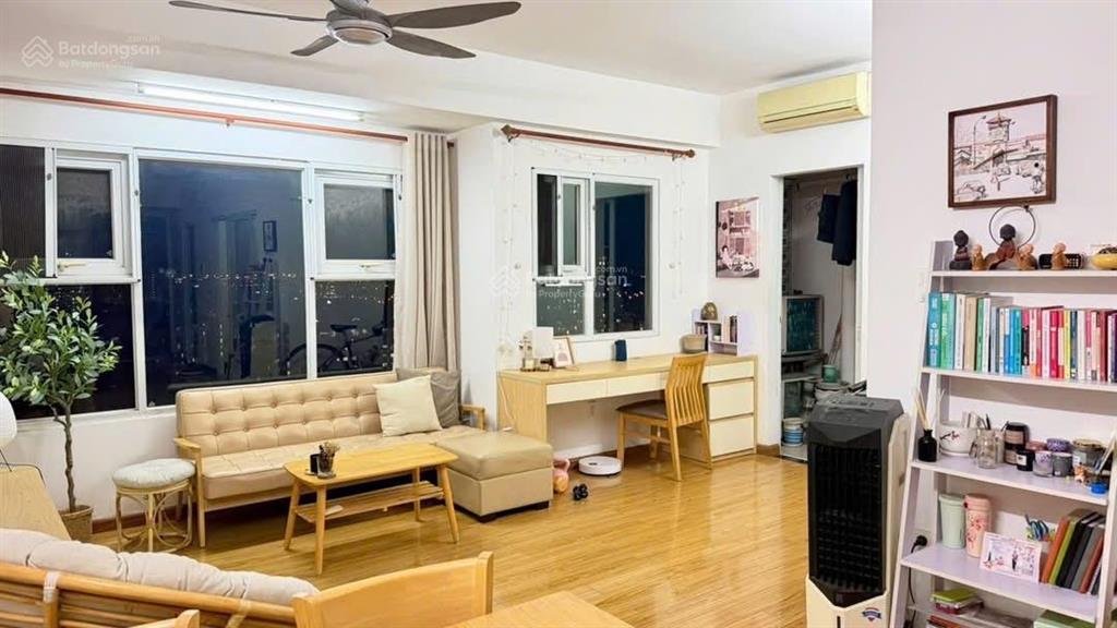 Bán cc tại fuji residence, 3,9 tỷ, 67m2, 2pn + 2wc tầng 9 lốc b đẹp