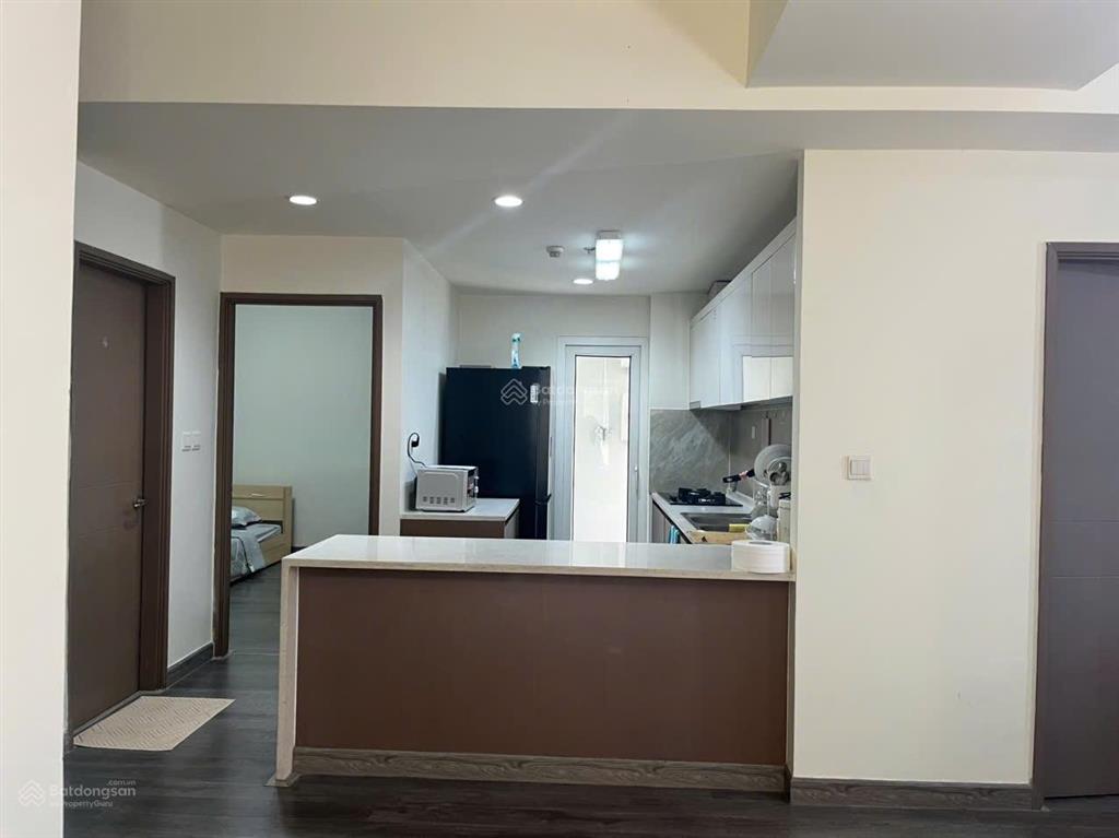 Hàng hiếm tại phú hữu, 10 triệu vnd, 100m2, 3pn, 2wc, cho thuê cc
