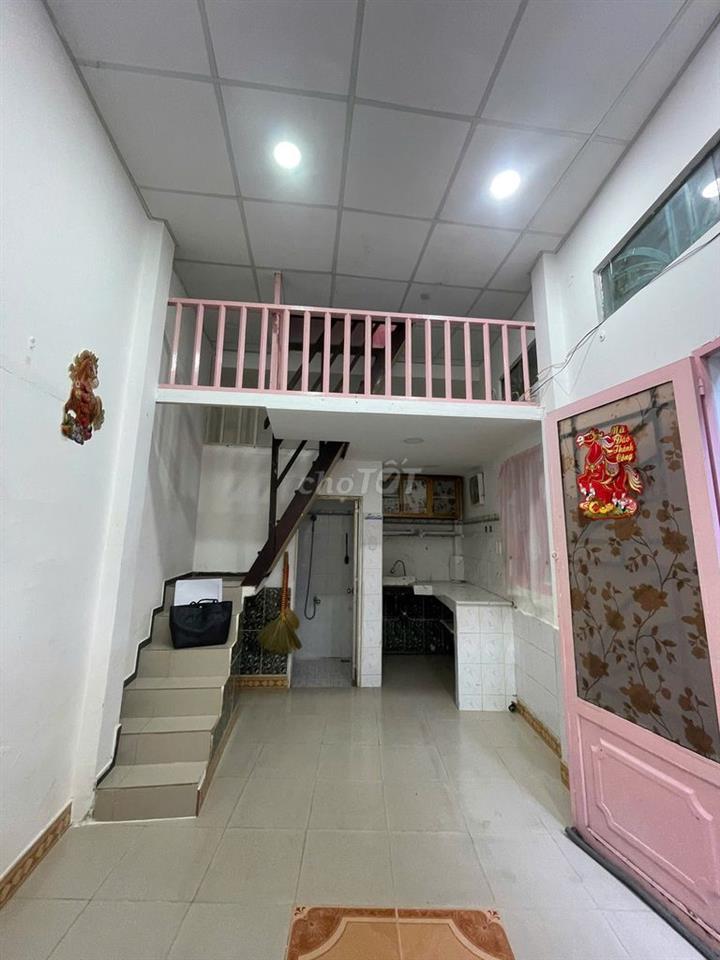 Cho thuê  nguyên căn nhà cấp 4 hẻm 49 ,quận 4 ,đường Khánh Hội