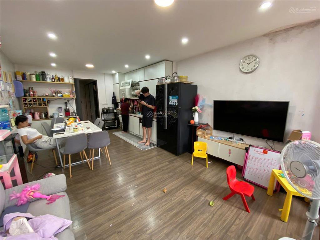 Bán nhà thanh xuân bắc ngay cổng sau đh hà nội 51m2 x 5t, kinh doanh đa dạng ô chờ thang máy.