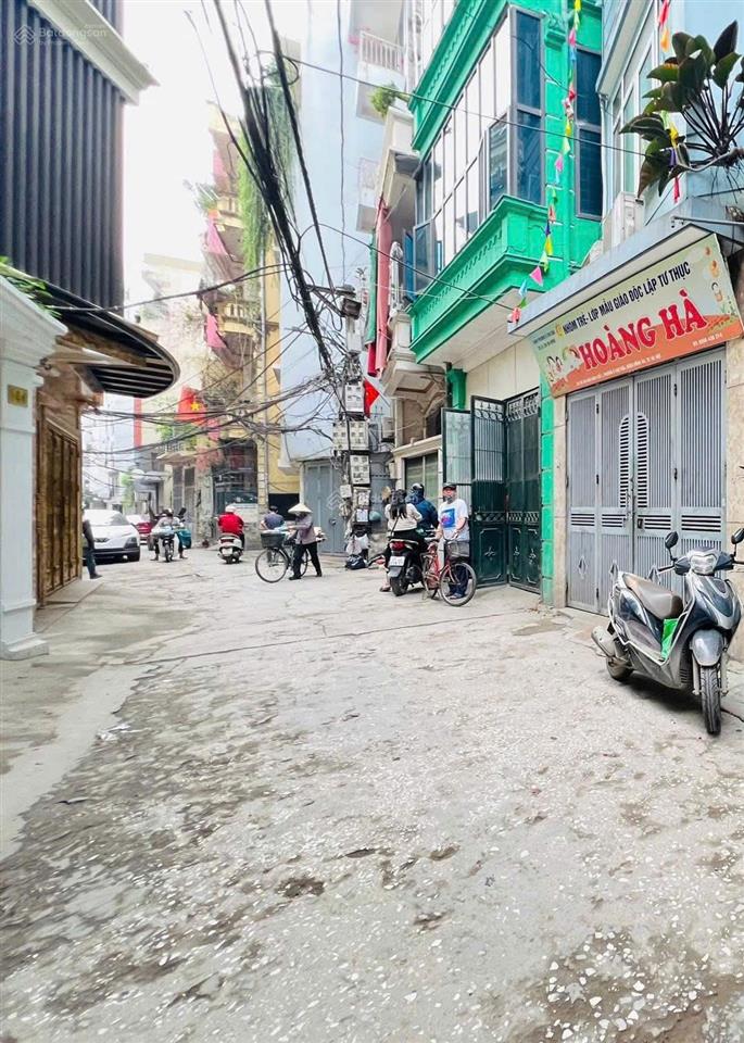 Bán gấp nhà quận đống đa  oto tránh, kinh doanh đa dạng, 46m2 x 5 tầng, nhà đẹp, full nội thất.
