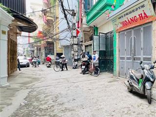 Bán gấp nhà quận đống đa  oto tránh, kinh doanh đa dạng, 46m2 x 5 tầng, nhà đẹp, full nội thất.