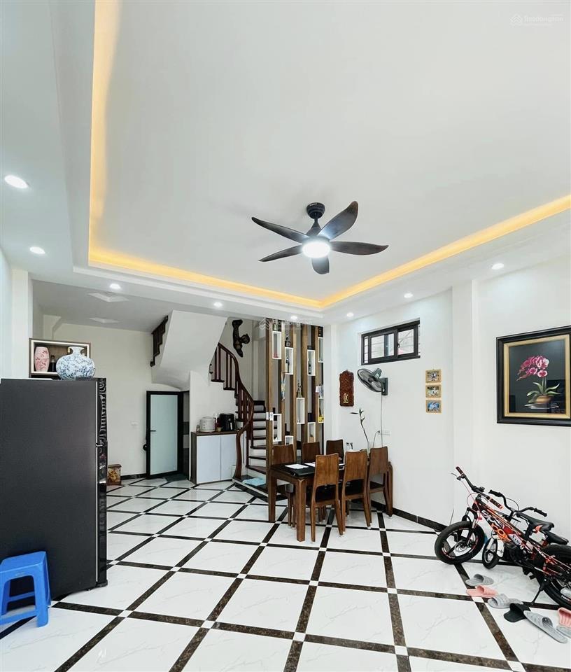 Bán nhà khương đình  thanh xuân  36m2 xây 5 tầng  ngõ rộng, 20m ra đường oto tránh, giá 7 tỷ...