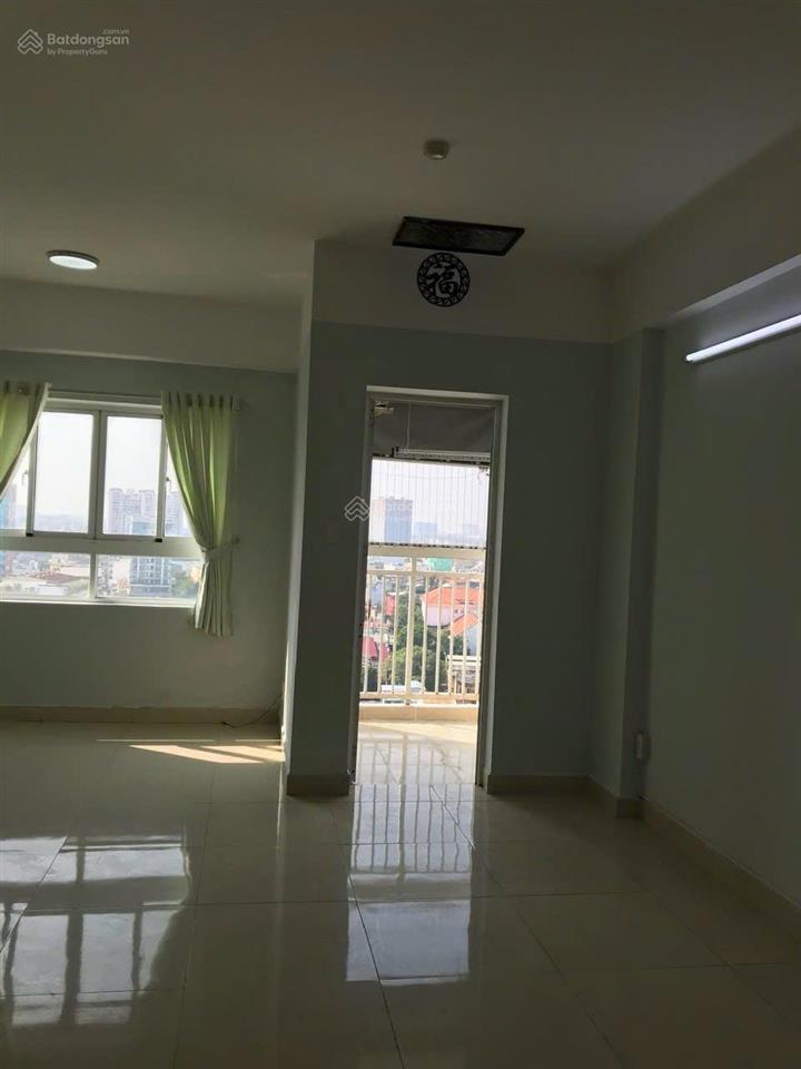 Bán căn hộ idico tân phú  ngay đầm sen. dt 62m2/2pn + 2wc, giá 3 tỷ, sổ hồng riêng