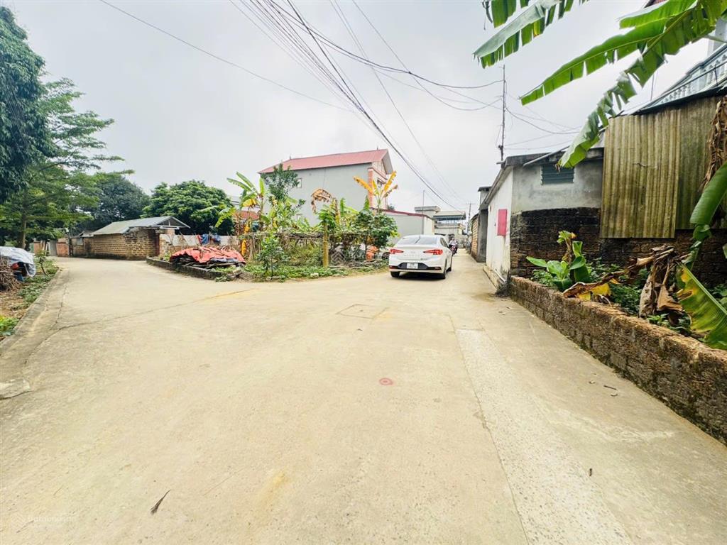 Tài chính nhỉnh 2tỷ có ngay lô góc 60m2 gần công nghệ cao hoà lạc