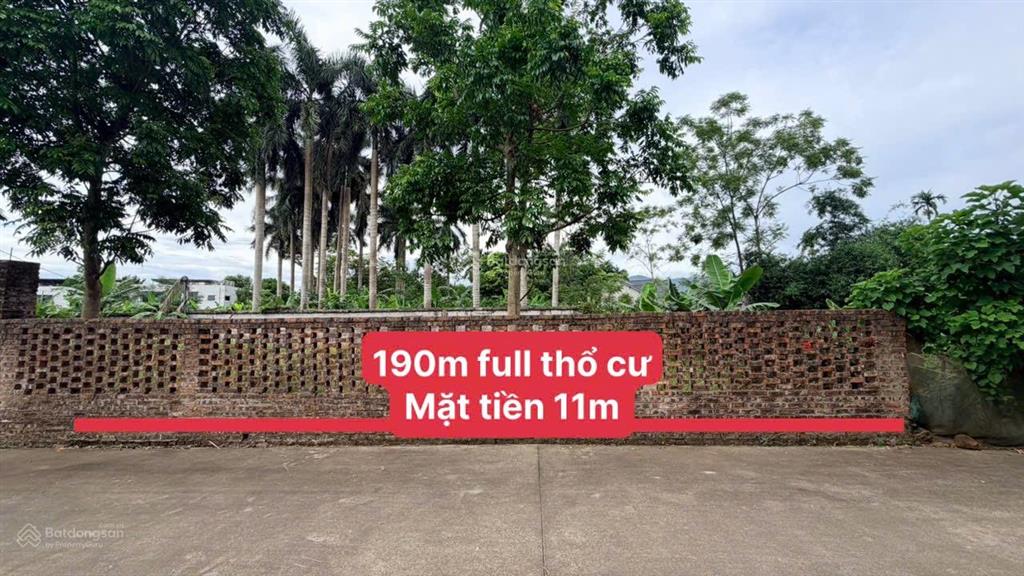 Đất dân cắt ra bán 190m full thổ cư mặt tiền rộng 11m