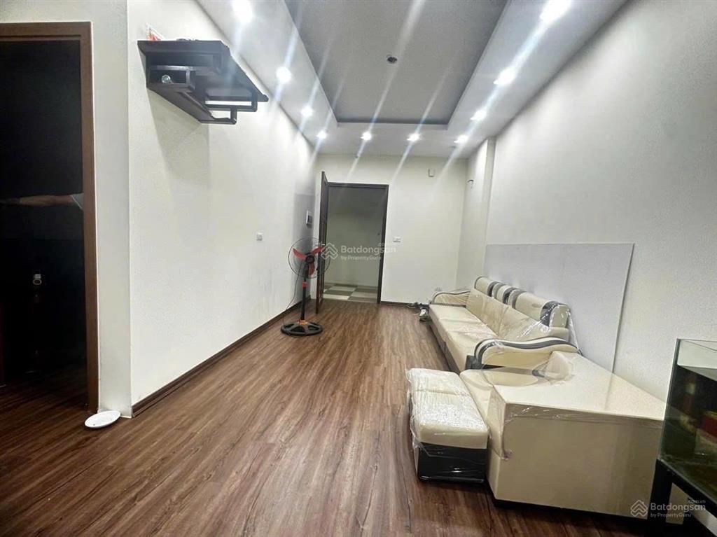 Cắt lỗ 200 triệu bán nhanh căn 2n1wc chung cư phenikaa full nội thất giá 2 tỷ 250