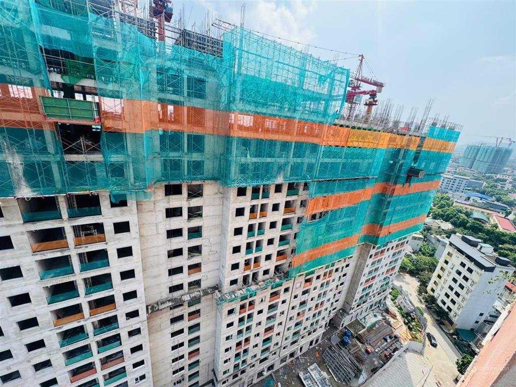 Cắt lỗ 100 triệu căn 1 ngủ 1 khách chung cư phenikaa, hòa lạc  2 chuẩn bị cất nóc