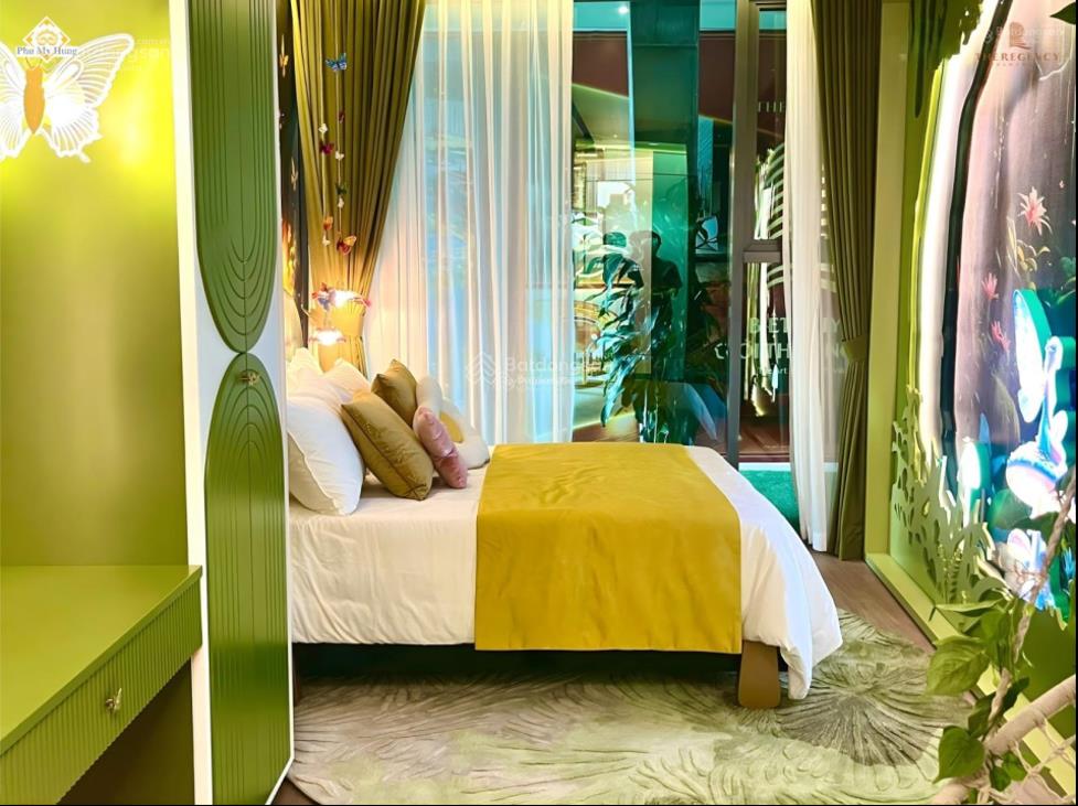 Cần bán căn 3pn lầu cao view hồ bán nguyệt. thương lượng cho khách thiện chí