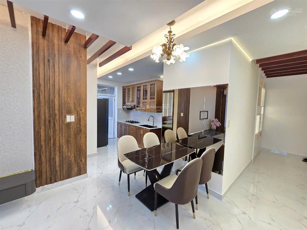 Bán căn 2pn, 2wc, giá hời sky garden 3, dt 69m2  phú mỹ hưng chỉ 5.2 tỷ