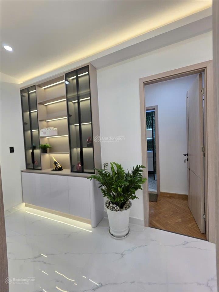 Bán căn 3pn, 2wc sky garden 3 mới decor giá siêu rẻ chỉ 6.550 tỷ có hđ thuê 30 triệu ổn định