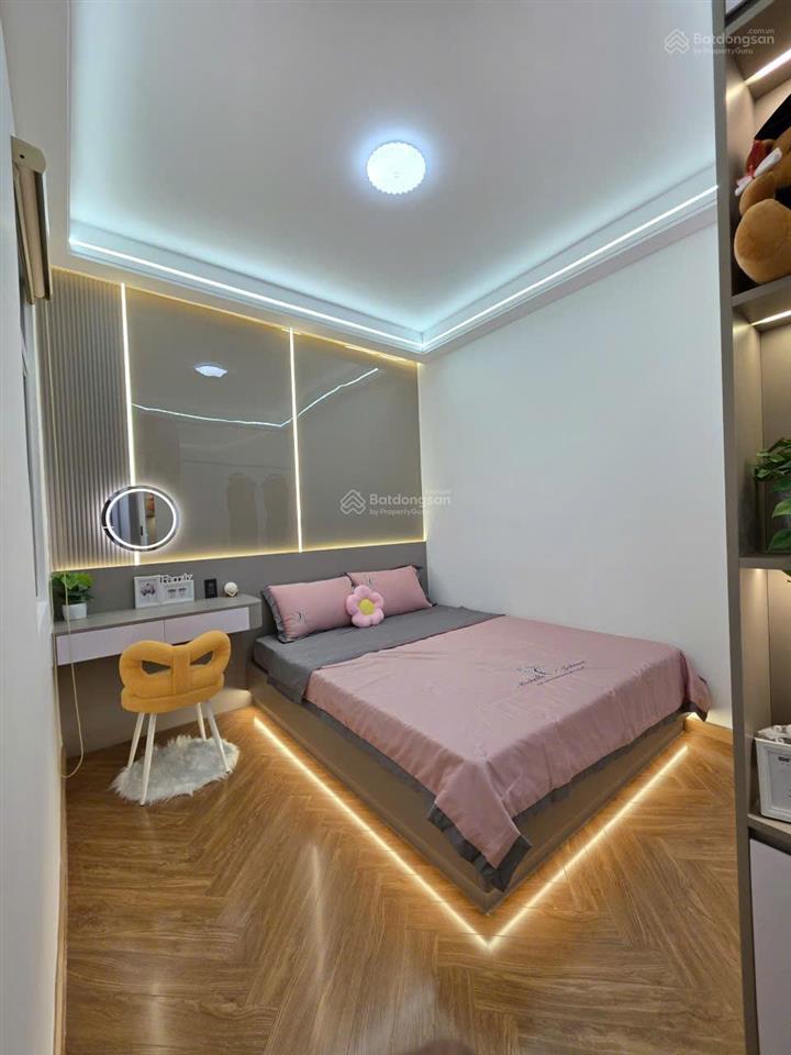 Bán căn 3pn, 2wc sky garden 3 mới decor giá siêu rẻ chỉ 6.550 tỷ có hđ thuê 30 triệu ổn định