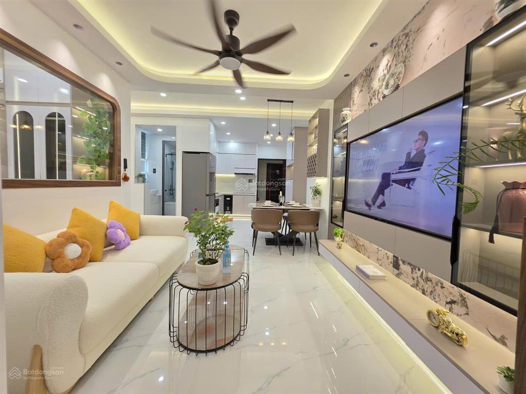 Bán căn 3pn, 2wc sky garden 3 mới decor giá siêu rẻ chỉ 6.550 tỷ có hđ thuê 30 triệu ổn định