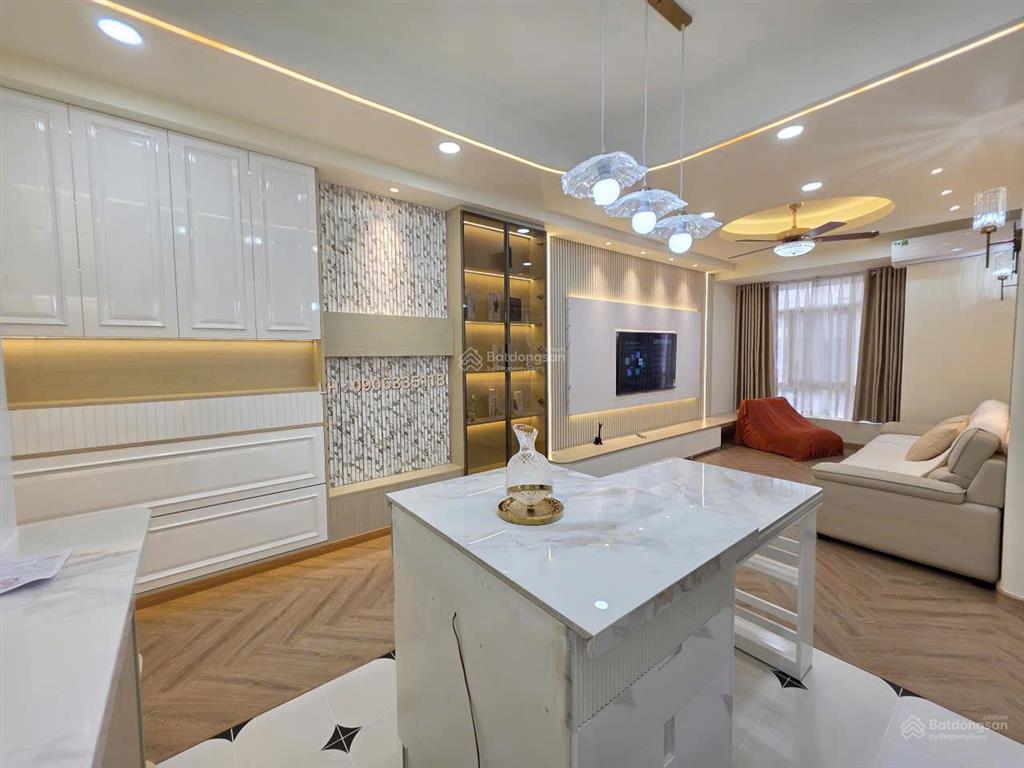 Bán siêu phẩm mới decor sky garden 3  phú mỹ hưng, 3pn, 2wc chỉ 6.590 tỷ có sẵn hđ thuê 27 triệu