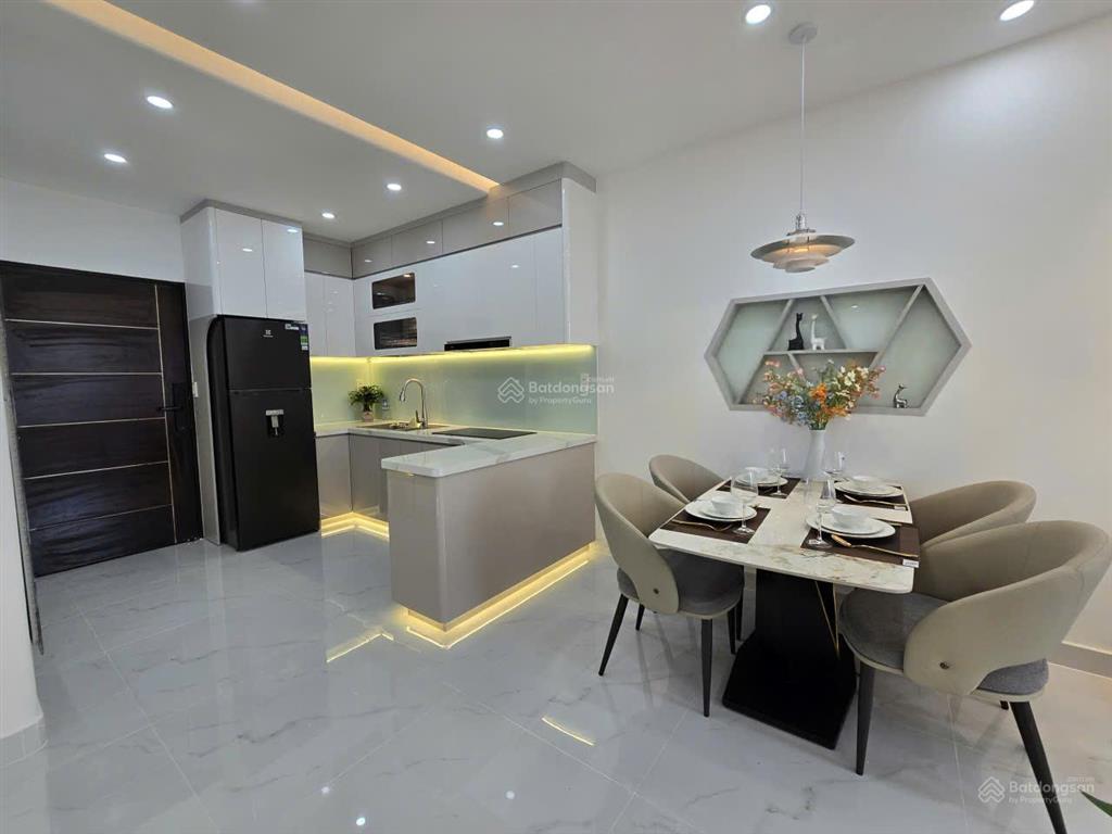 Bán rẻ căn view hồ bơi, 2pn, 1wc sky garden 3 phú mỹ hưng chỉ 5.150 tỷ
