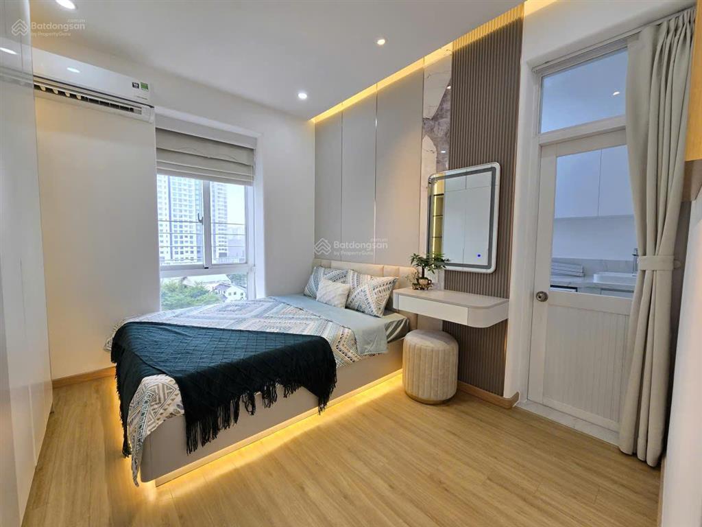 Bán rẻ căn view hồ bơi, 2pn, 1wc sky garden 3 phú mỹ hưng chỉ 5.150 tỷ