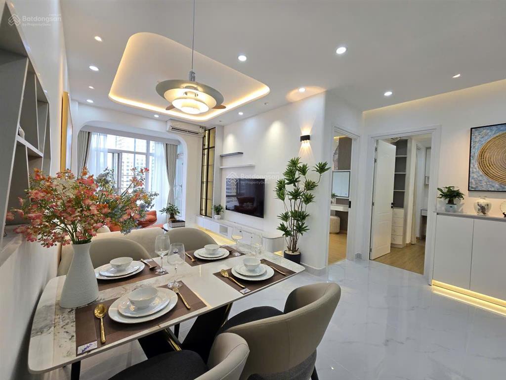 Bán rẻ căn view hồ bơi, 2pn, 1wc sky garden 3 phú mỹ hưng chỉ 5.150 tỷ