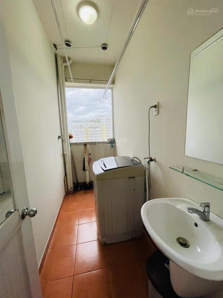 Bán căn view hồ bơi 2pn, 1wc giá tốt sky garden 3 phú mỹ hưng giá 4.950 tỷ