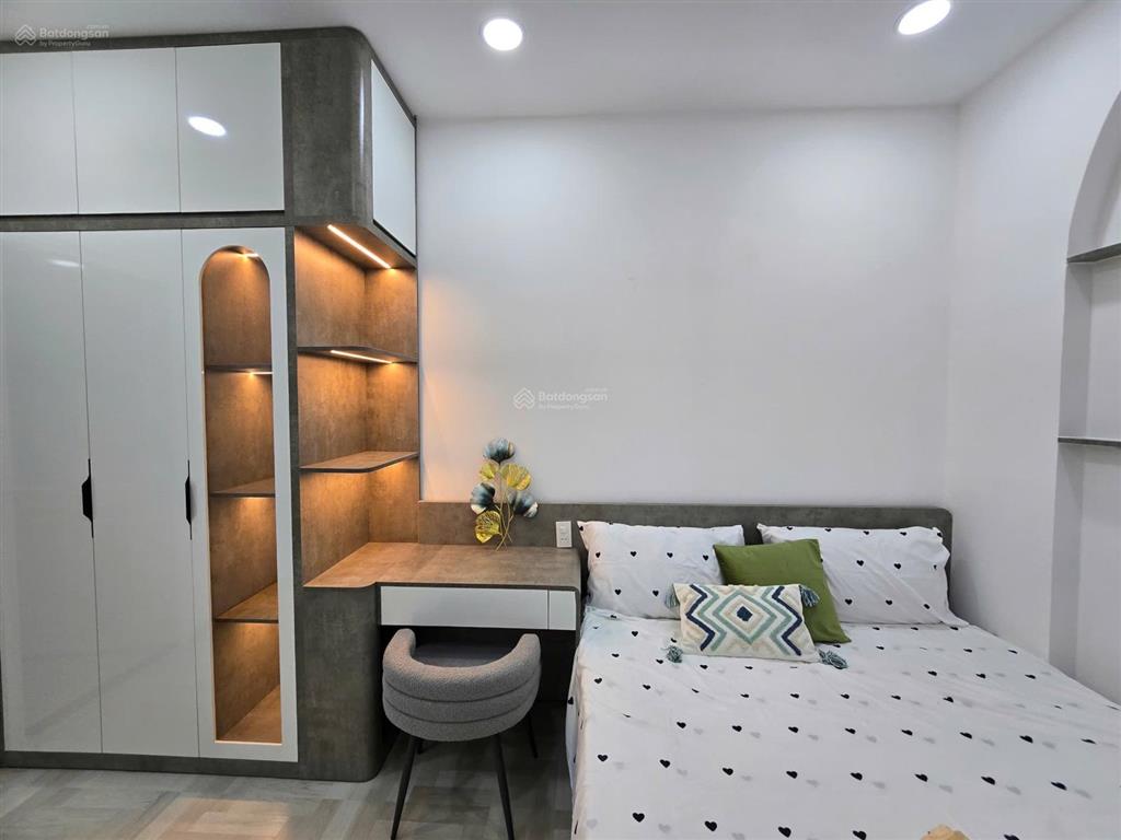Bán căn 3pn, 2wc, dt 81m2  sky garden 2  phú mỹ hưng