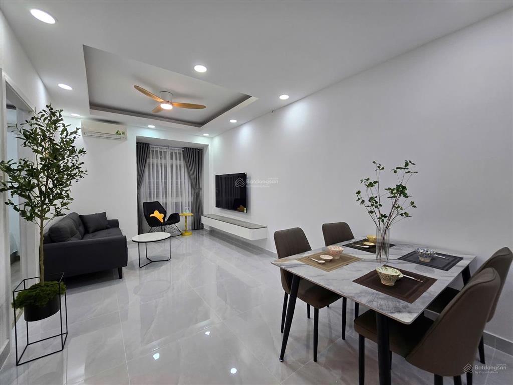 Bán căn 3pn, 2wc, dt 81m2  sky garden 2  phú mỹ hưng