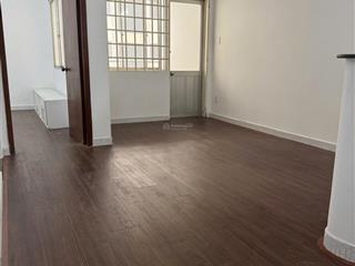 Bán rẻ cc vạn đô , bến vân đồn cách q.1 , 1km chỉ 4.3 tỷ nhà 2pn, 1wc