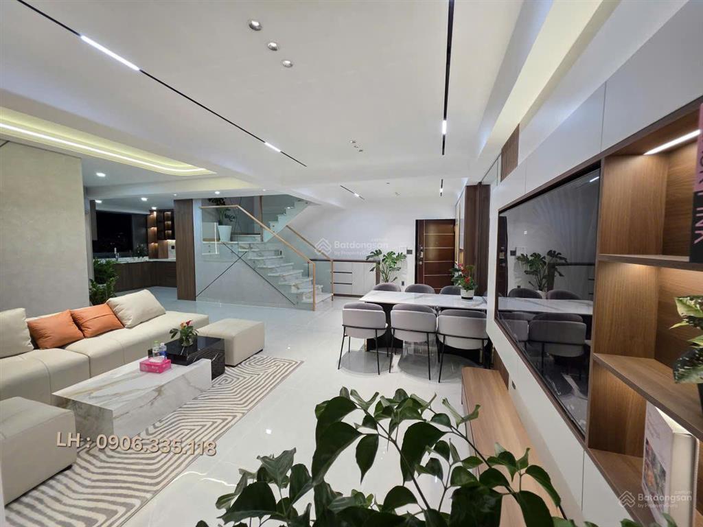 Cực hot  bán penthouse sky garden 3 phú mỹ hưng  view landmark 81