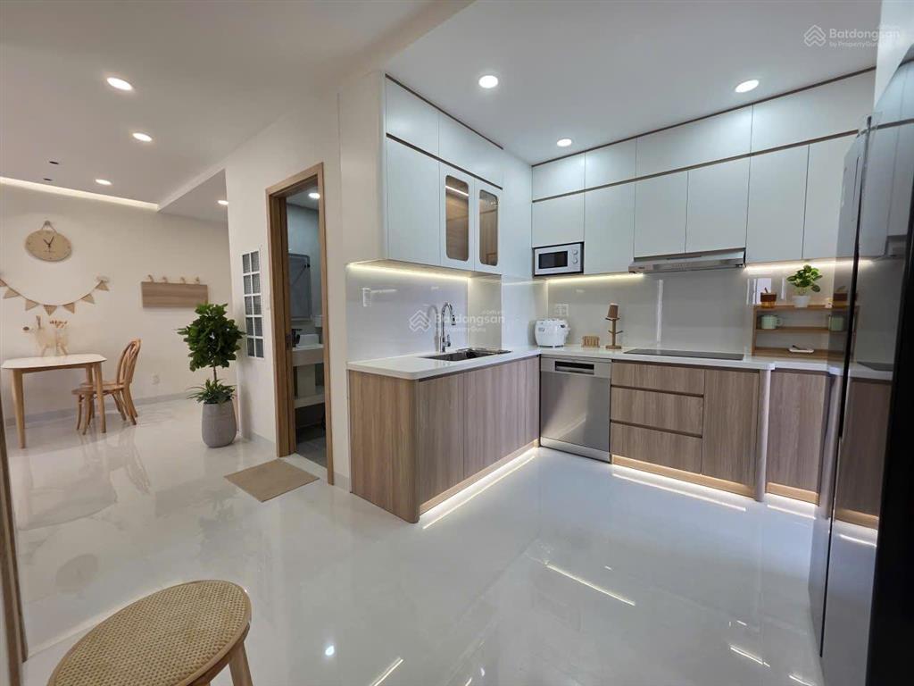 Bán và cho thuê căn góc 3pn2wc sky garden 3  phú mỹ hưng chỉ 6,6 tỷ