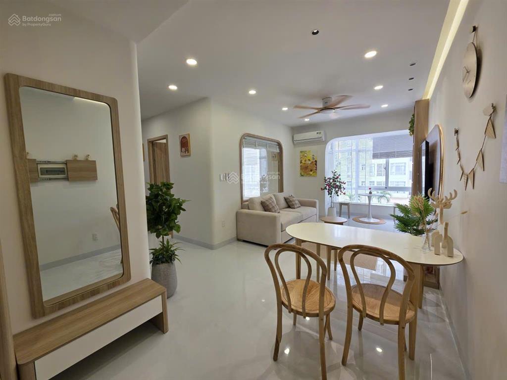 Bán và cho thuê căn góc 3pn2wc sky garden 3  phú mỹ hưng chỉ 6,6 tỷ