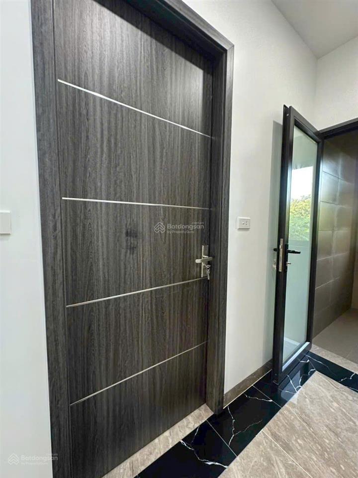 Chủ nhà cho thuê thuê nhà 2 tầng ngõ 374/20 âu cơ, tây hồ, nhà mới xây, tiện ích đầy đủ