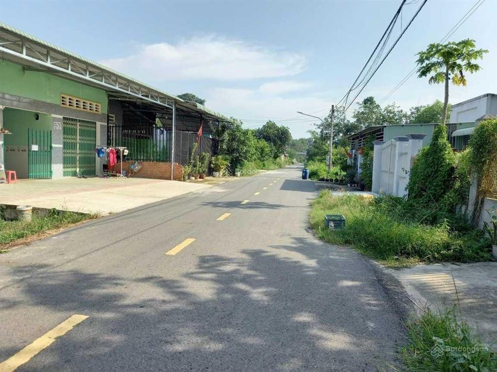 Giảm giá 400tr bán gấp đất khu bến tượng, lai hưng, bàu bàng đường nhựa 8,5m dân đông ngang 11m đẹp
