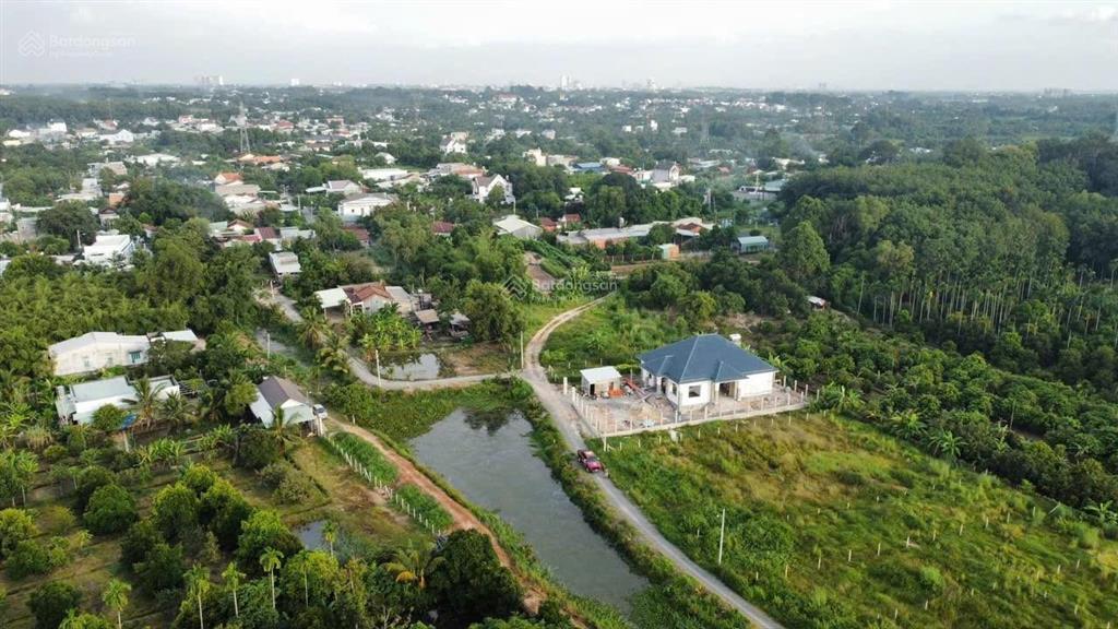 Bán 2 lô đất phường tân an, tp thủ dầu một, mặt tiền sông nhánh dx 122 đường oto, giá rẻ đầu tư
