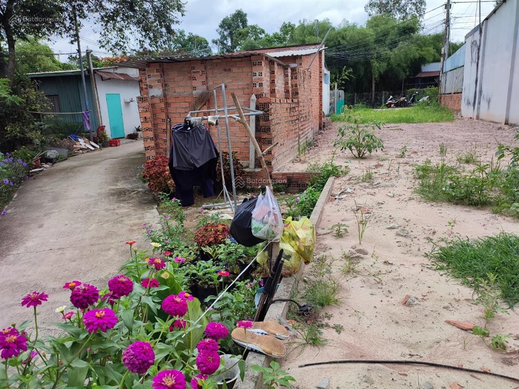 Hạ giá 300tr bán gấp lô đất phường tương bình hiệp cũ đường nhựa 6,5m thông nằm sát lê chí dân