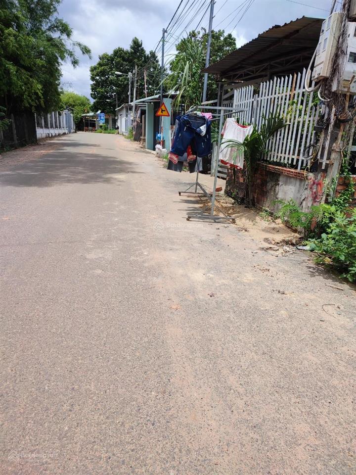 Hạ giá 300tr bán gấp lô đất phường tương bình hiệp cũ đường nhựa 6,5m thông nằm sát lê chí dân