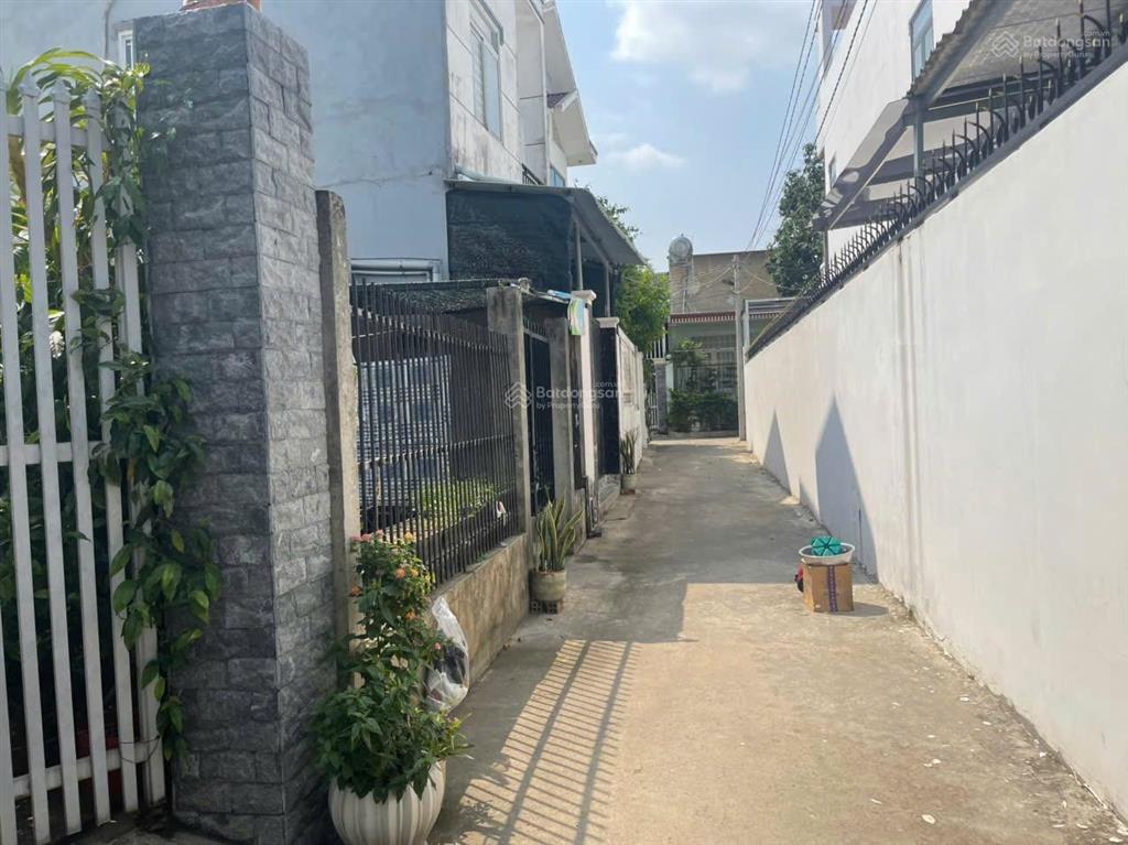 Đất hiệp thành ngay sát đường nguyễn đức thuận có sẵn nhà mát, sân vườn giá rẻ chỉ 2,2 tỷ