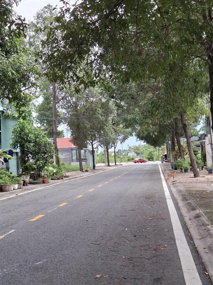 Bán lô đất đường số 13 khu tái định cư định hòa, nằm cách võ văn kiệt vào chỉ 50m, vị trí đẹp