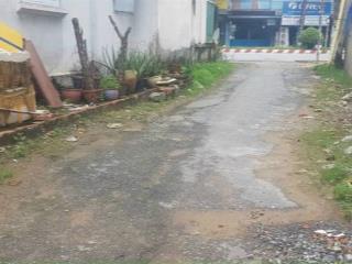 Giảm giá 500tr bán gấp đất phú lợi nằm cách huỳnh văn lũy chỉ 30m ngay trung tâm thủ dầu một